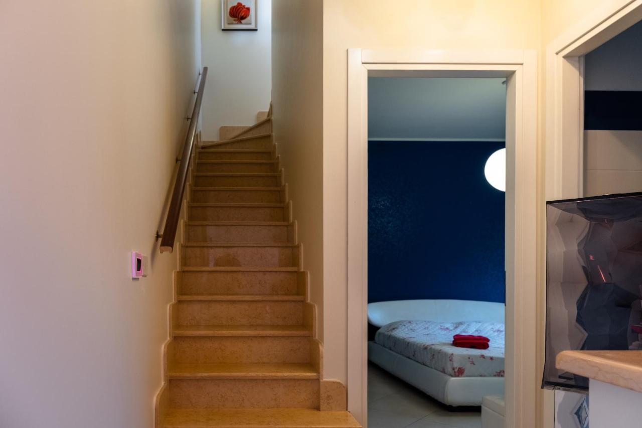 Casa Di Alessio A 200 Metri Dal Mare Villa Acireale Luaran gambar