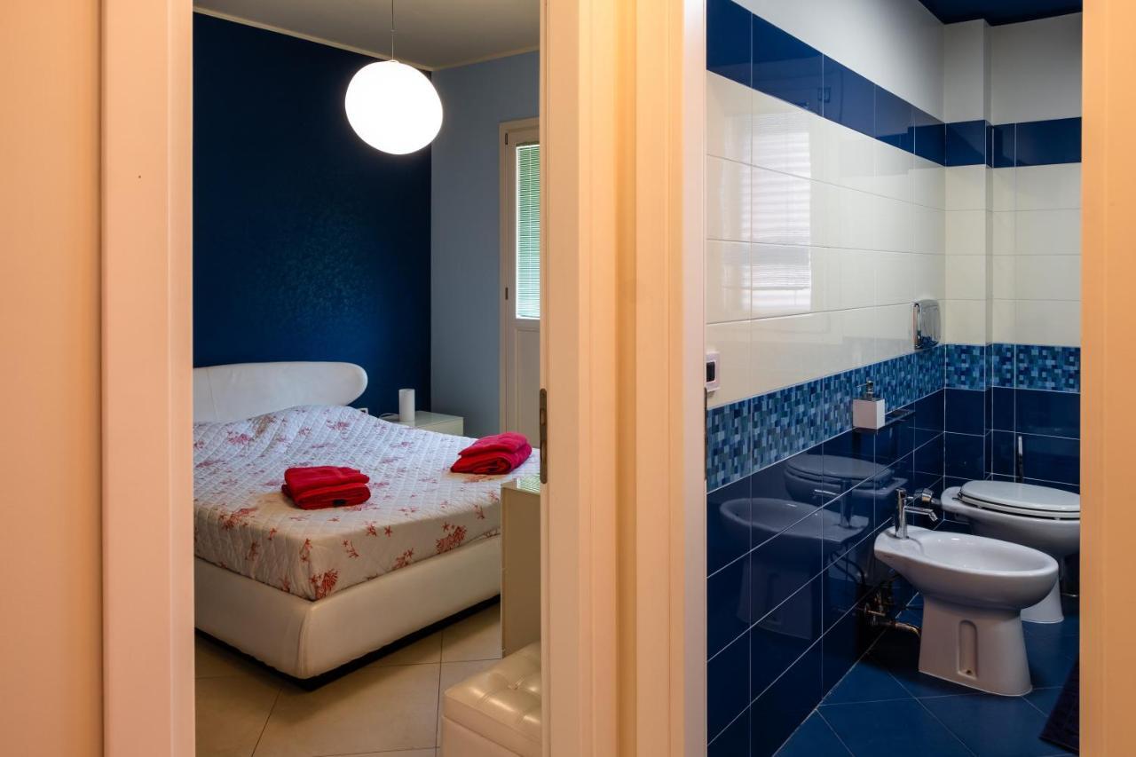 Casa Di Alessio A 200 Metri Dal Mare Villa Acireale Luaran gambar